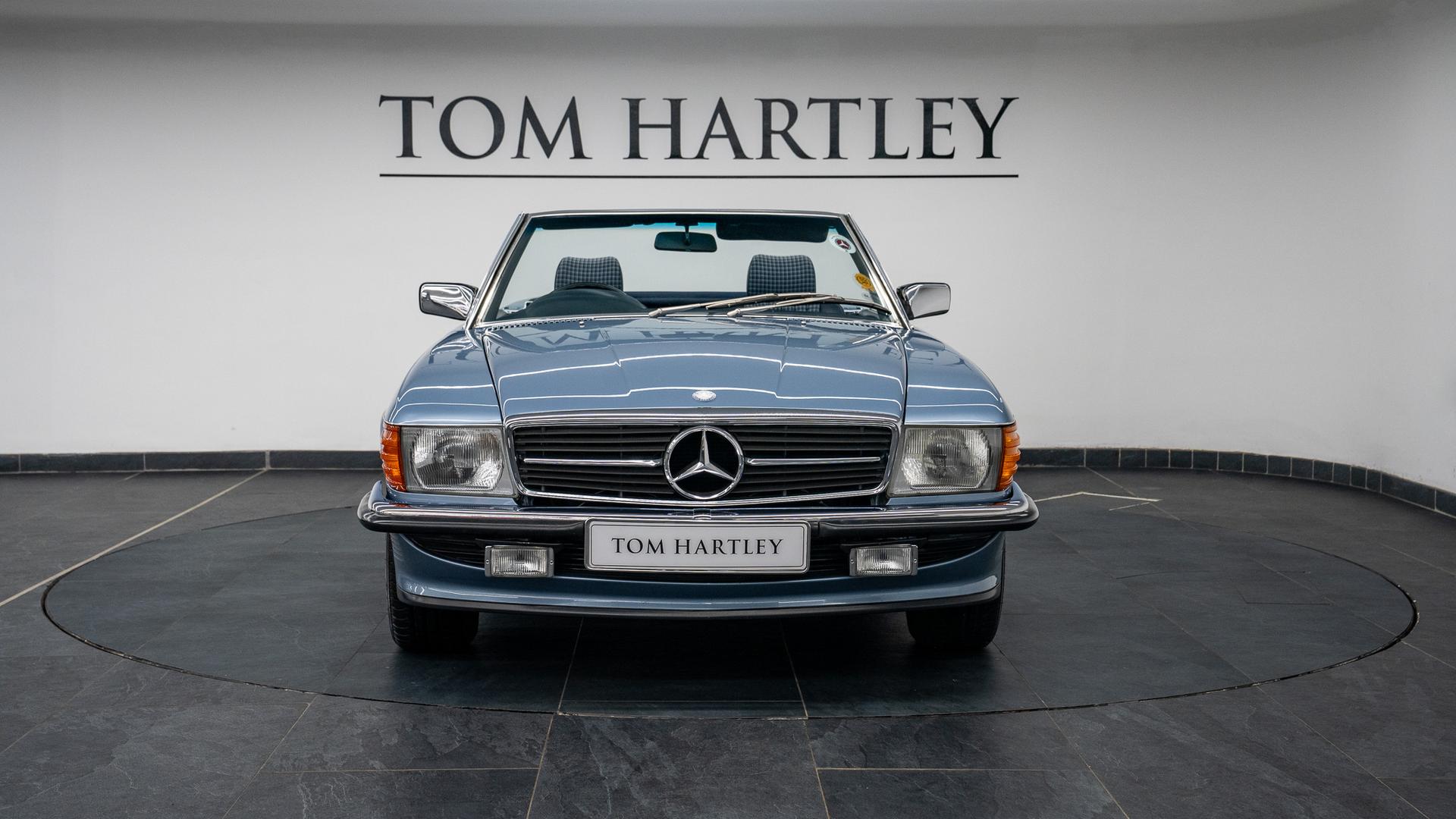 Mercedes-Benz 300 Photo da8983e6-5f02-4a54-8154-e32aa2f7ba2a.jpg