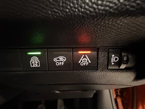 Peugeot 2008 Photo da8a06e5-f1af-4fb8-8d46-986ca2876124.jpeg