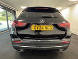 Mercedes-Benz GLA Photo 9