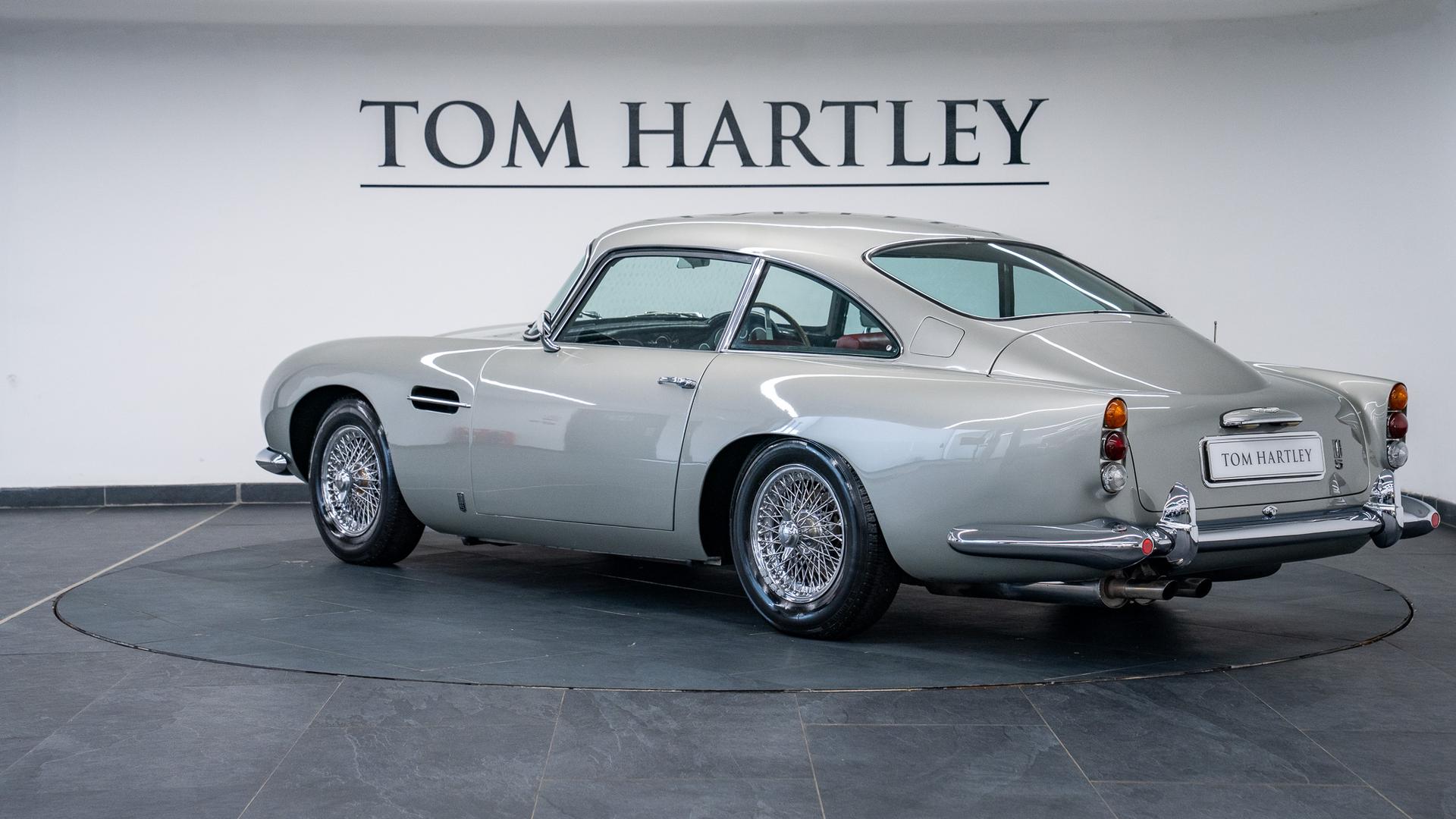 Aston Martin DB5 Photo da9a686b-0ef7-4376-b25a-5fe0b6019e68.jpg
