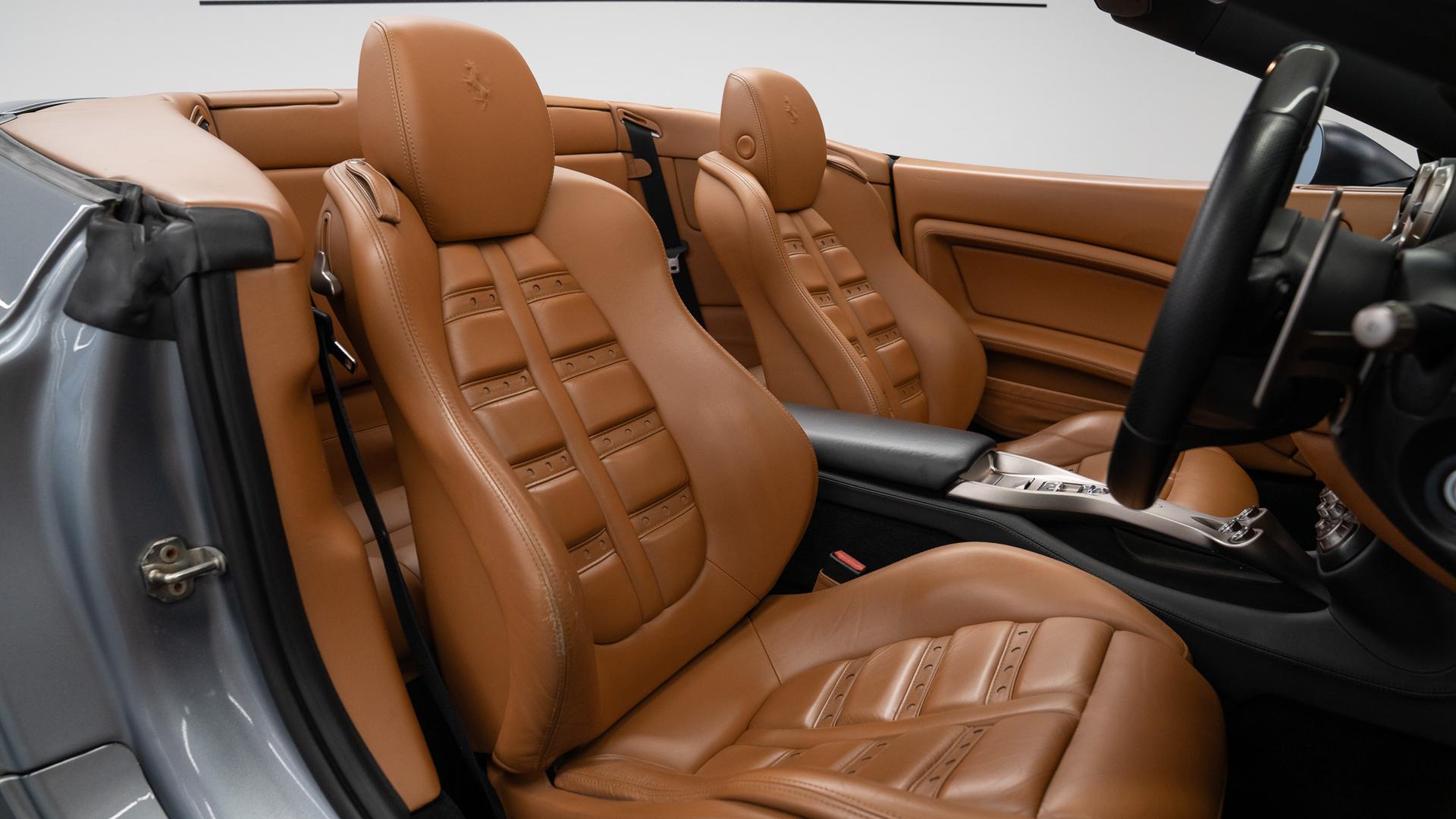 Ferrari California Photo daa8be8c-601b-46c4-8bd9-338b1593059b.jpg