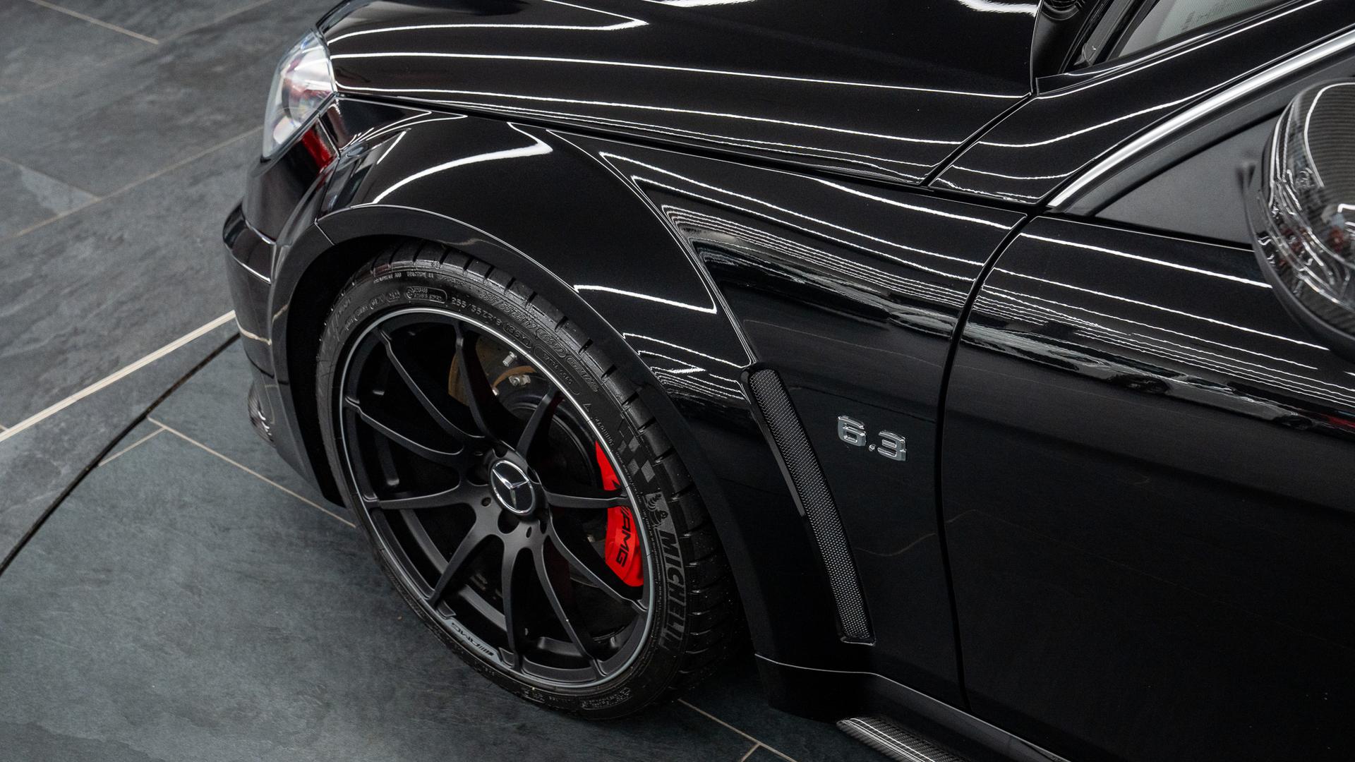 Mercedes-Benz C63 AMG Photo dade5dfa-fa81-4238-9c43-d7062a15ec01.jpg