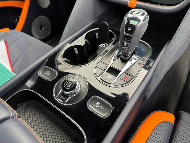 BENTLEY Bentayga Photo 25