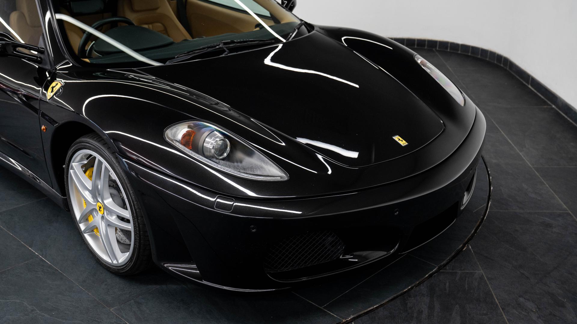 Ferrari F430 Photo dafb823f-1f81-4a6a-afb2-93e54a4df42b.jpg