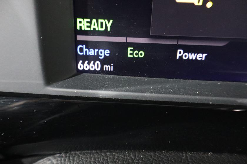Vauxhall Mokka Electric Photo db1bdf32-55a1-4934-aa6e-73febeba6692.jpg