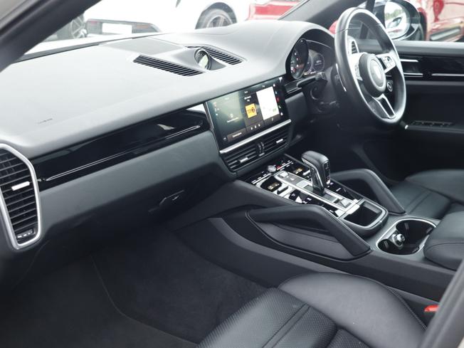 PORSCHE Cayenne Photo 21