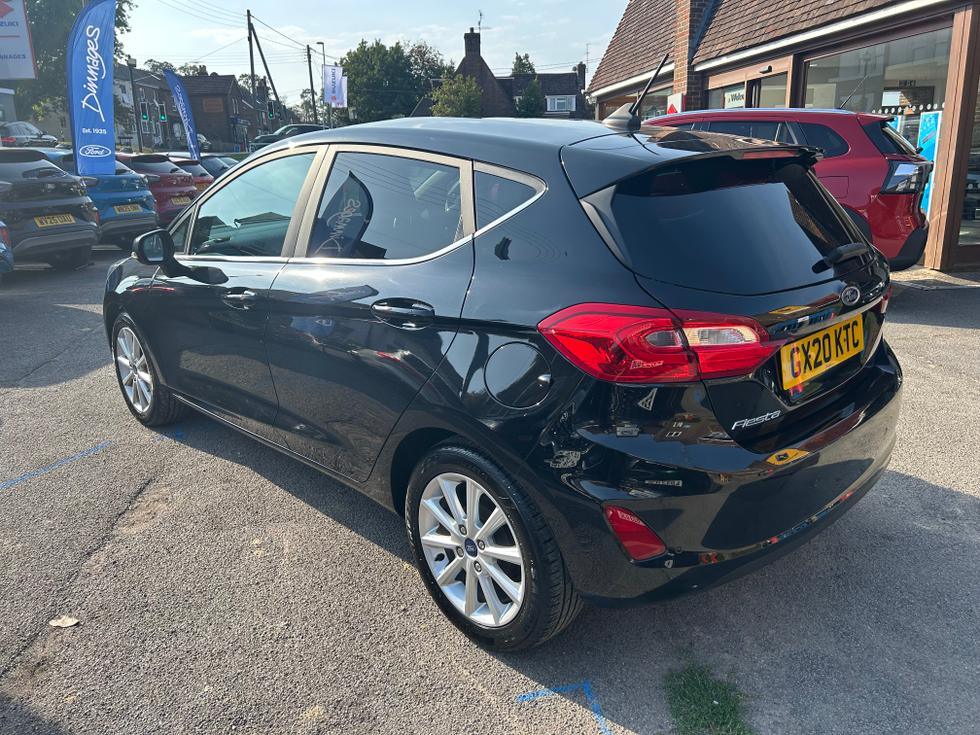 Ford Fiesta Photo db2bd284-c686-445d-8b76-b1d007dc364f.jpeg