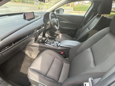 Mazda CX-30 Photo 13