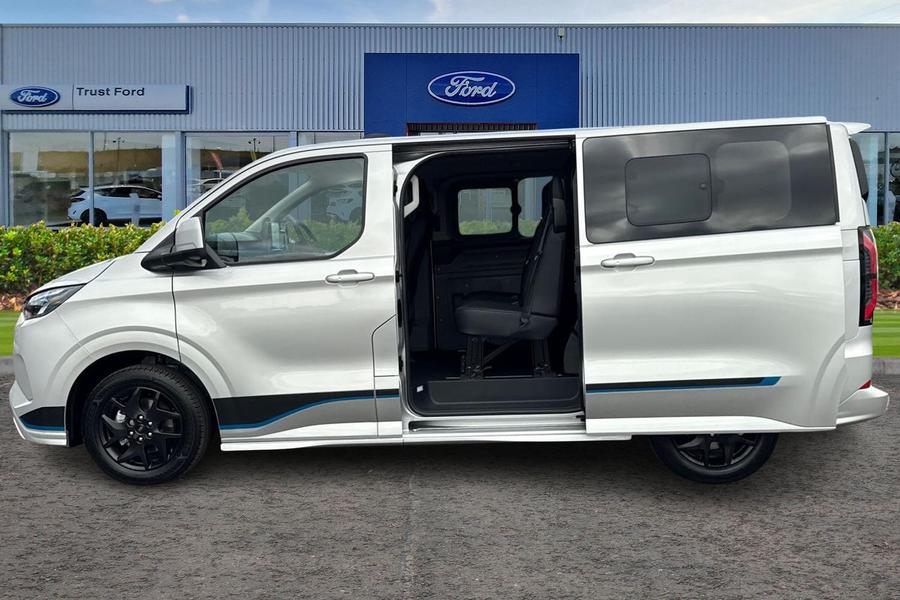 Ford TRANSIT CUSTOM Photo db3bc817-8fc1-483b-a12a-bb8381d2f804.jpg