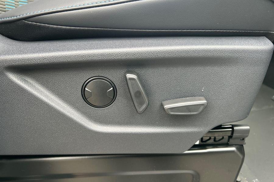 Ford TRANSIT CUSTOM Photo db3c8a73-d272-475b-aa2c-c974f43ac577.jpg