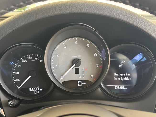 PORSCHE Macan Photo 16