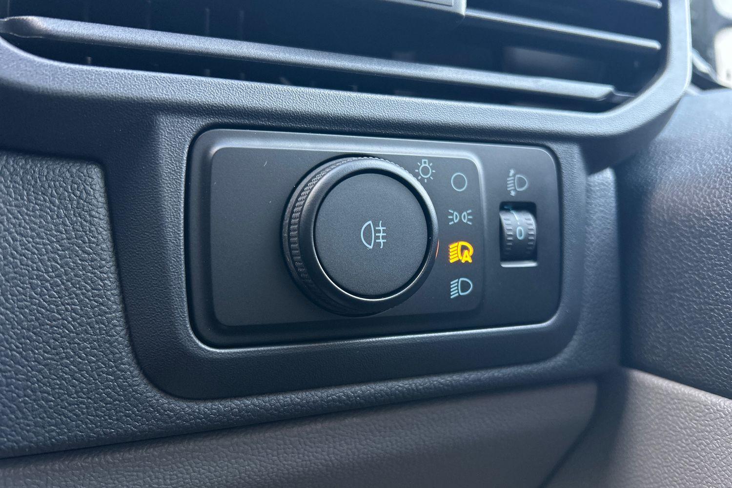 Ford TRANSIT CUSTOM Photo 26