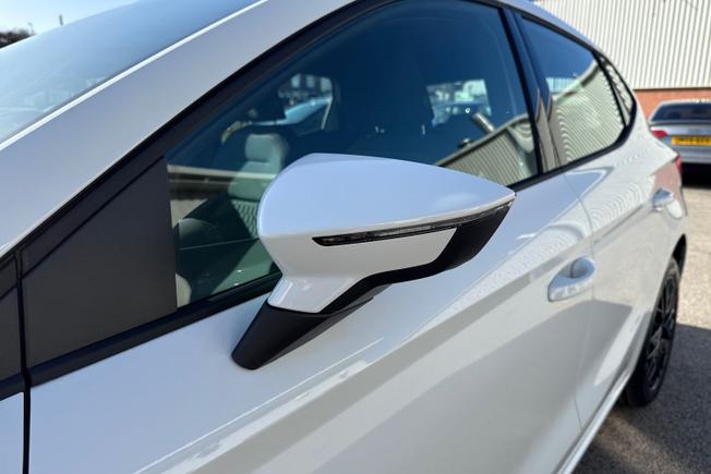SEAT Ibiza Photo 27