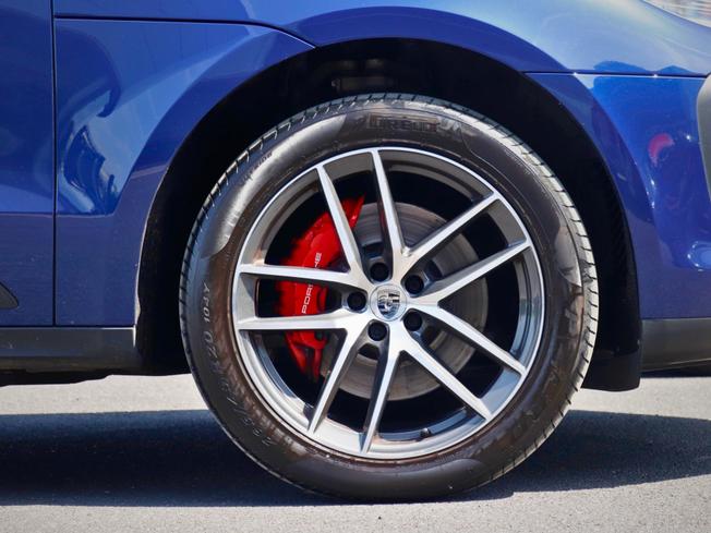PORSCHE Macan Photo 7