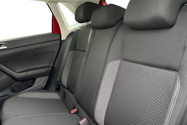 VOLKSWAGEN  Polo Photo 9