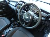 MINI Hatch Photo 13