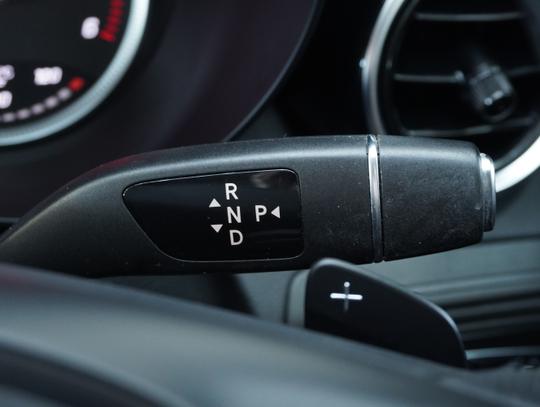 Mercedes-Benz C Class Photo db9de8b5-b17f-4e0a-92a9-c996379b028e.jpg