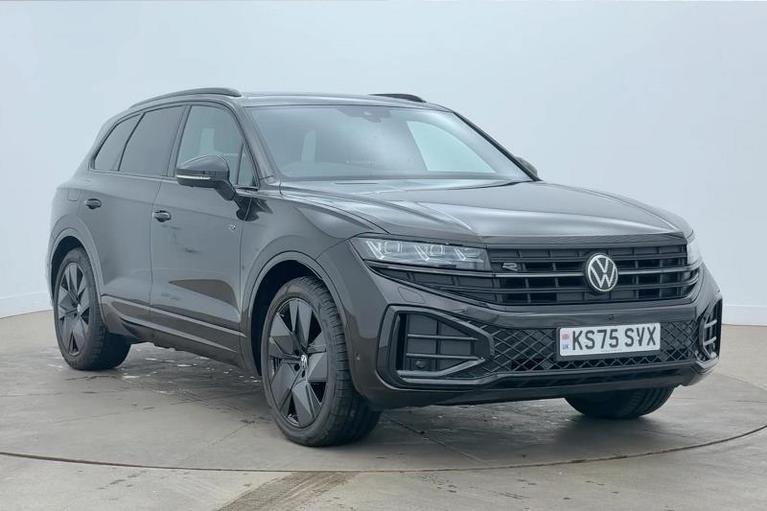 Used 2025 VOLKSWAGEN Touareg 3.0 TDI V6 Black Edition SUV 5dr Diesel Tiptronic 4Motion Euro 6 (s/s) (286 ps) Brown at JCT600