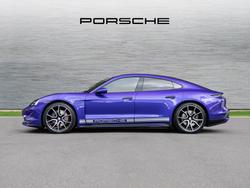 PORSCHE Taycan Photo 5