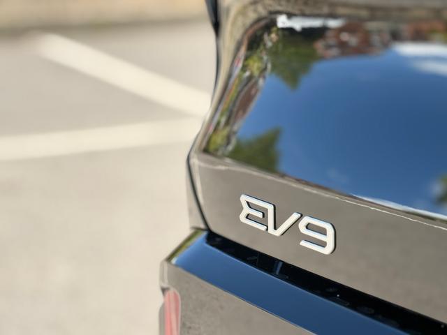 Kia EV9 Photo dbbbb4a9-3a95-48bd-9ad9-4f534c55d7a6.jpg