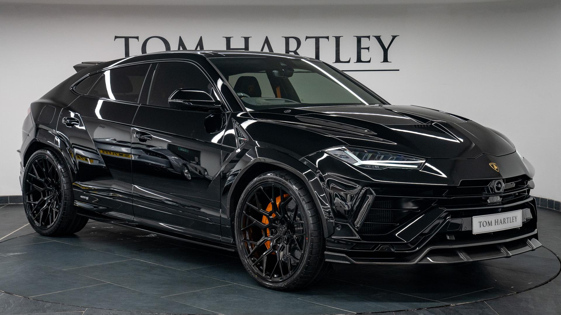 LAMBORGHINI Urus Photo dbbe149e-6839-4bbc-bc4d-8a389320f1d2.jpg