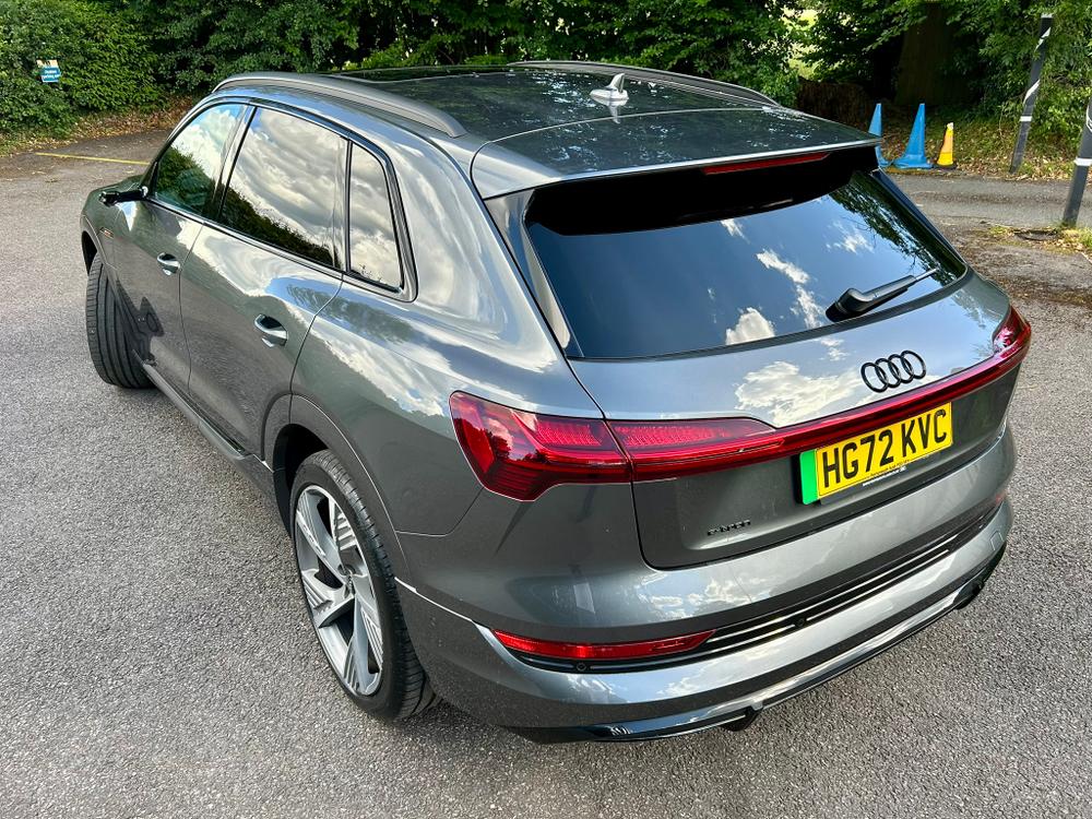 Used Audi e-tron HG72KVC 18