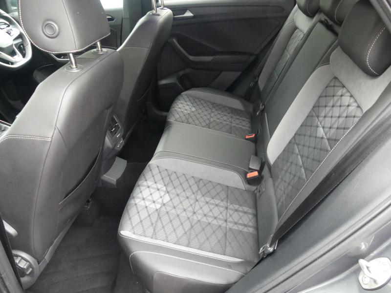 Volkswagen T-Roc Photo dbd1b6dd-35fa-4bd8-af55-b094f2ff05cc.jpg