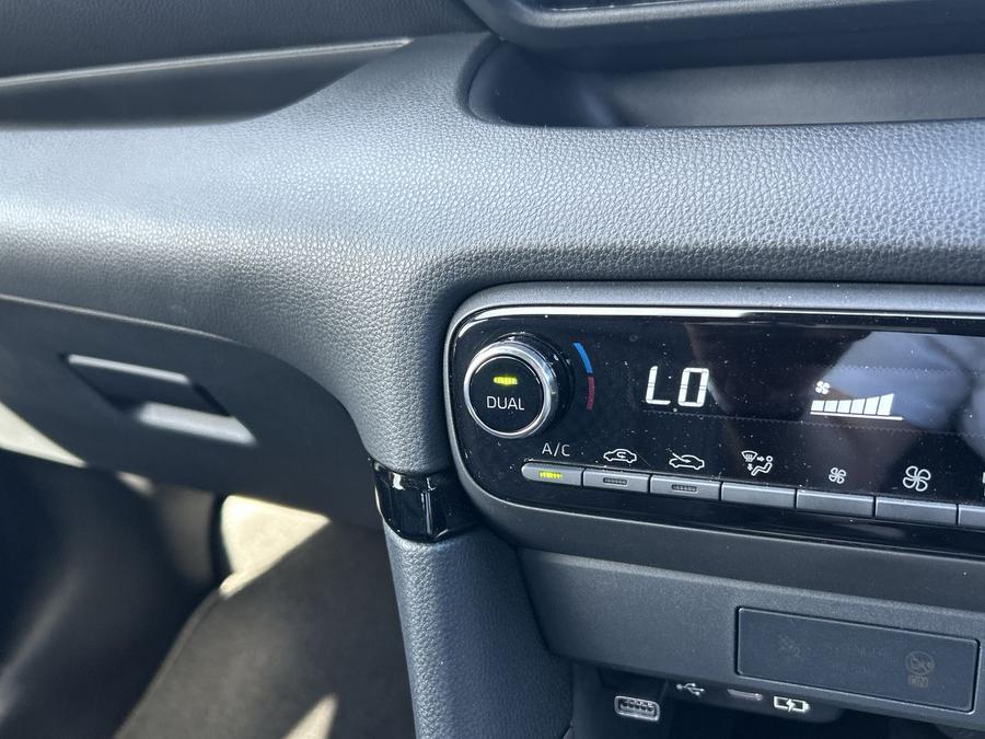 Mazda Mazda2 HYBRID Photo dbeb6464-f69c-4c7d-a47c-fcc56be2d1ec.jpg
