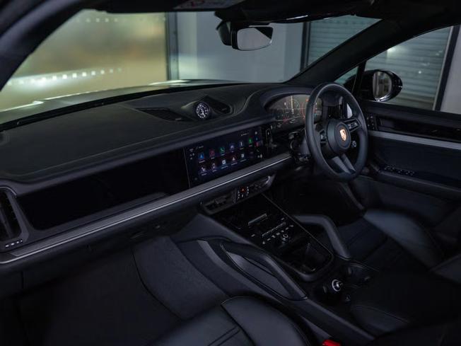 PORSCHE Cayenne Photo 14