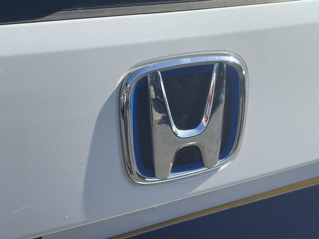 Honda Jazz Photo dbf22882-825c-4217-9e4f-93c7bb6fa760.jpg