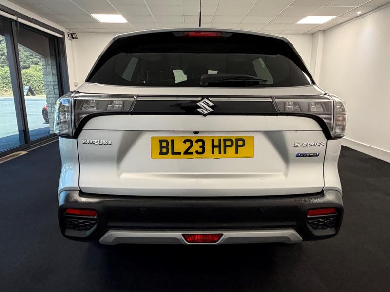 Suzuki S-Cross Photo dbfc6910-1500-483f-bebd-7d3f924220f0.jpg