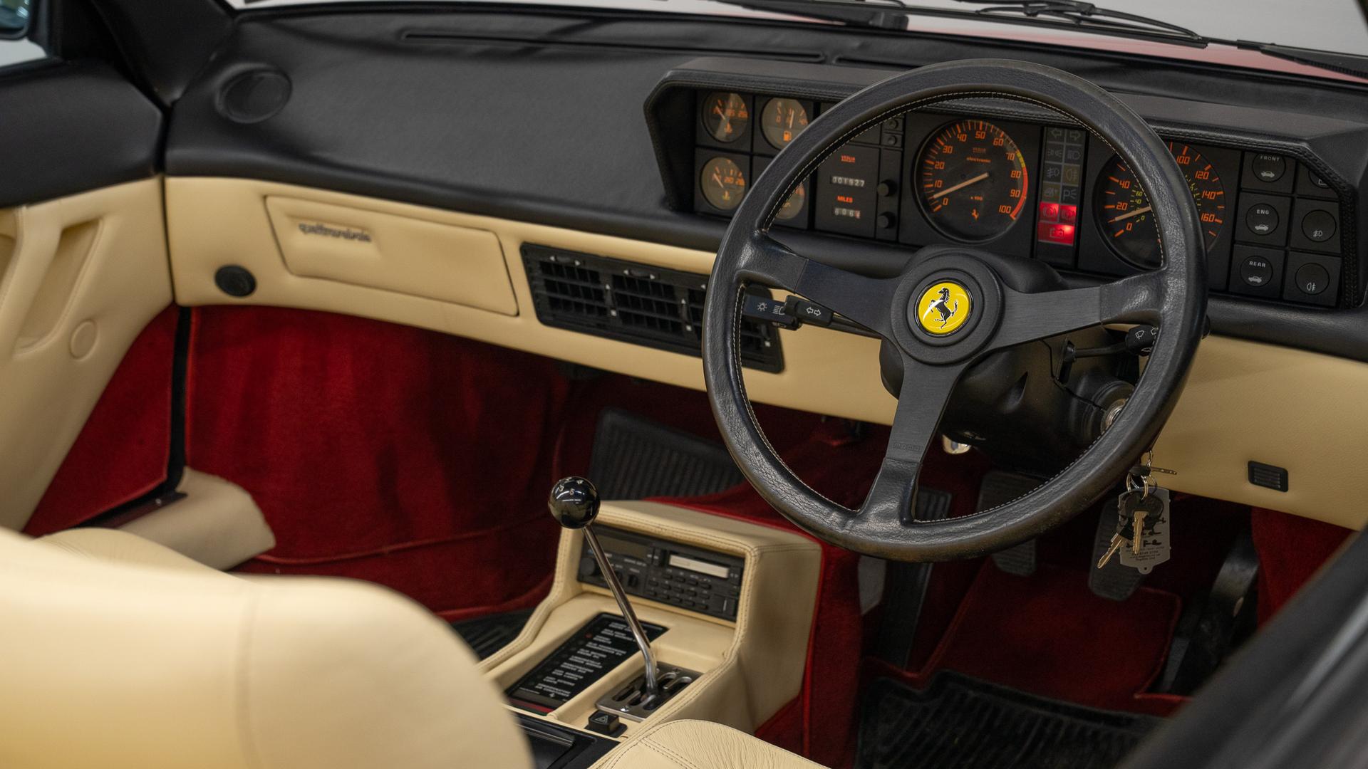 Ferrari Mondial 3.2 Cabriolet Photo dbfd903d-5fe7-4e67-affb-4272c0cbf8cf.jpg