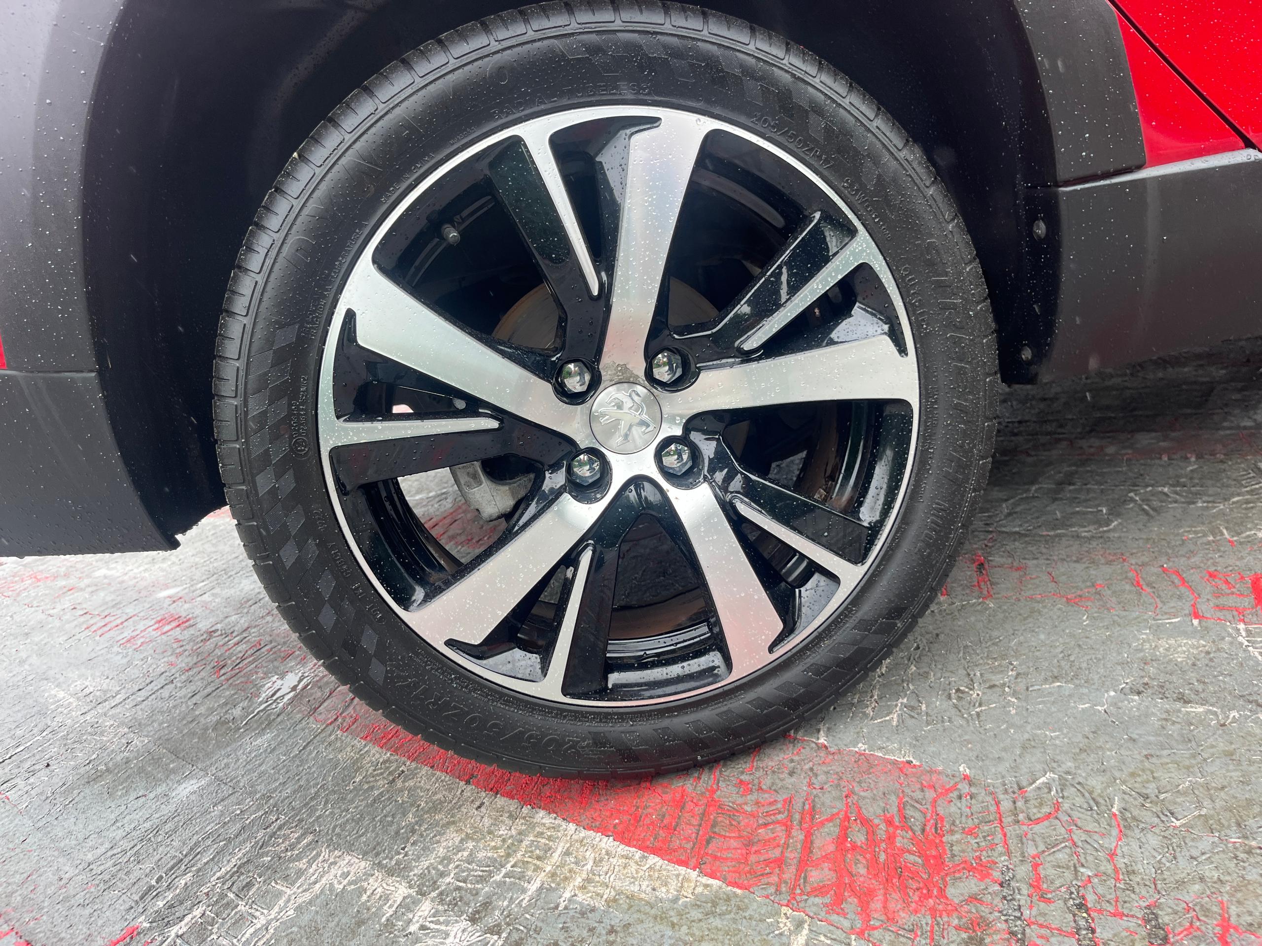 Peugeot 2008 Photo 5