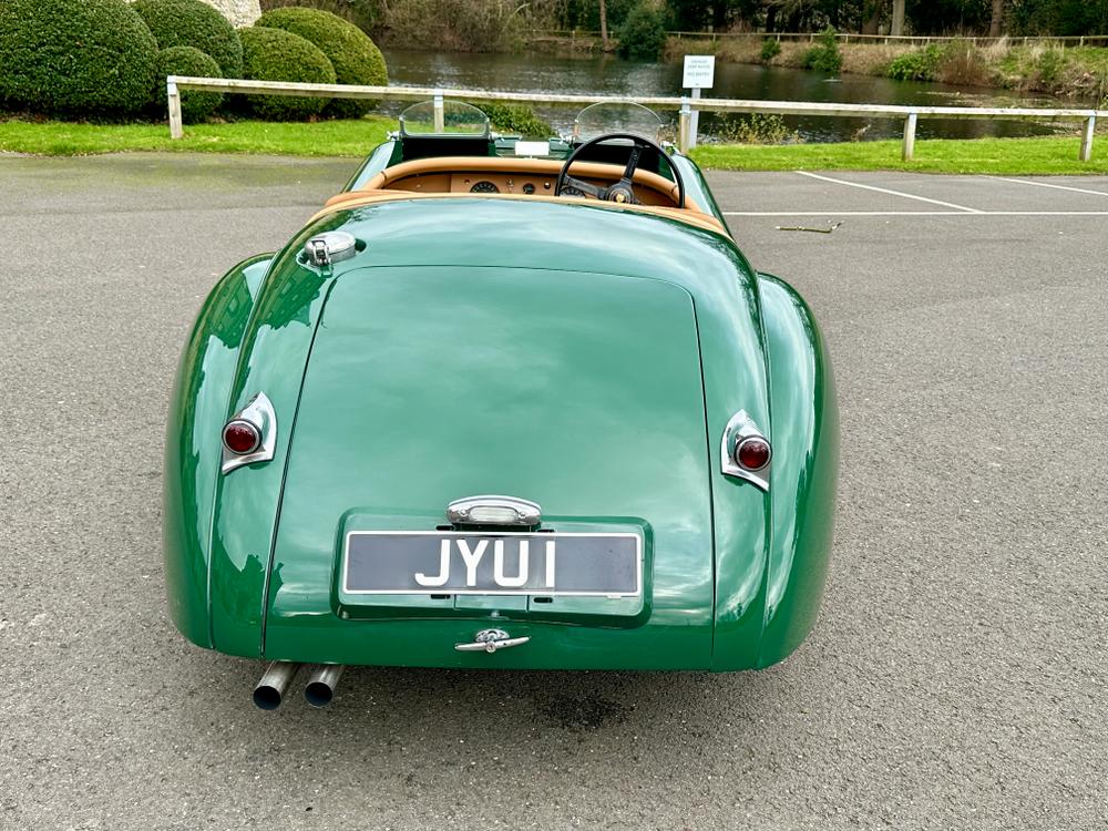 Used Jaguar XK120 1JYU 6
