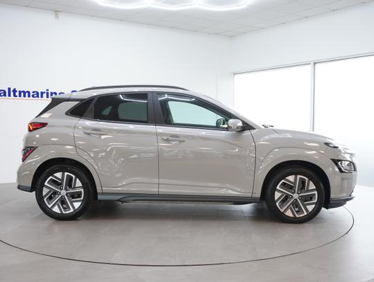 Hyundai KONA Photo dc23077b-41de-4416-ad63-5f25d4675b30.jpg
