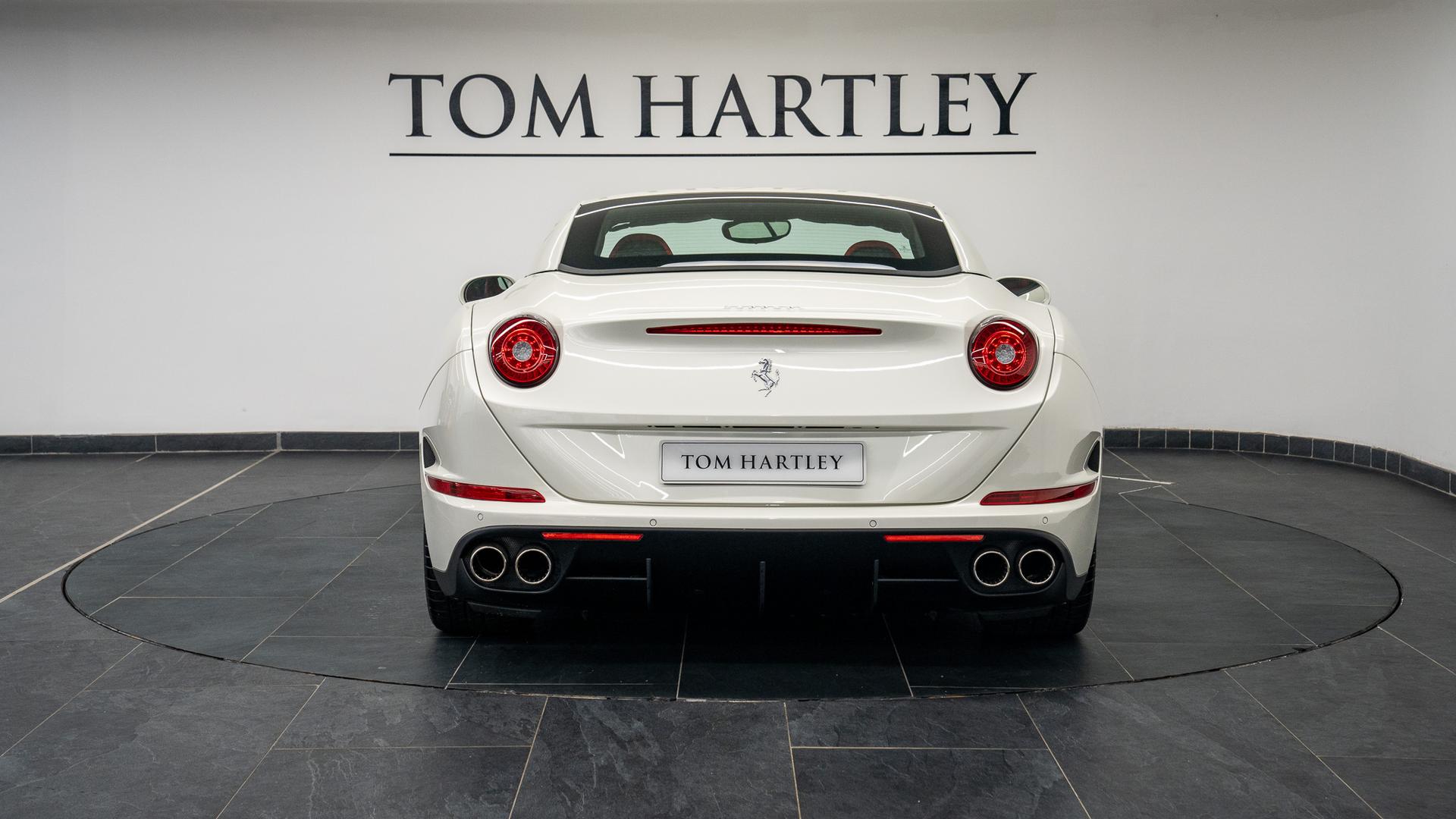 Ferrari California T Photo dc28cb04-8d99-4eaa-aabb-6e88681d71f5.jpg