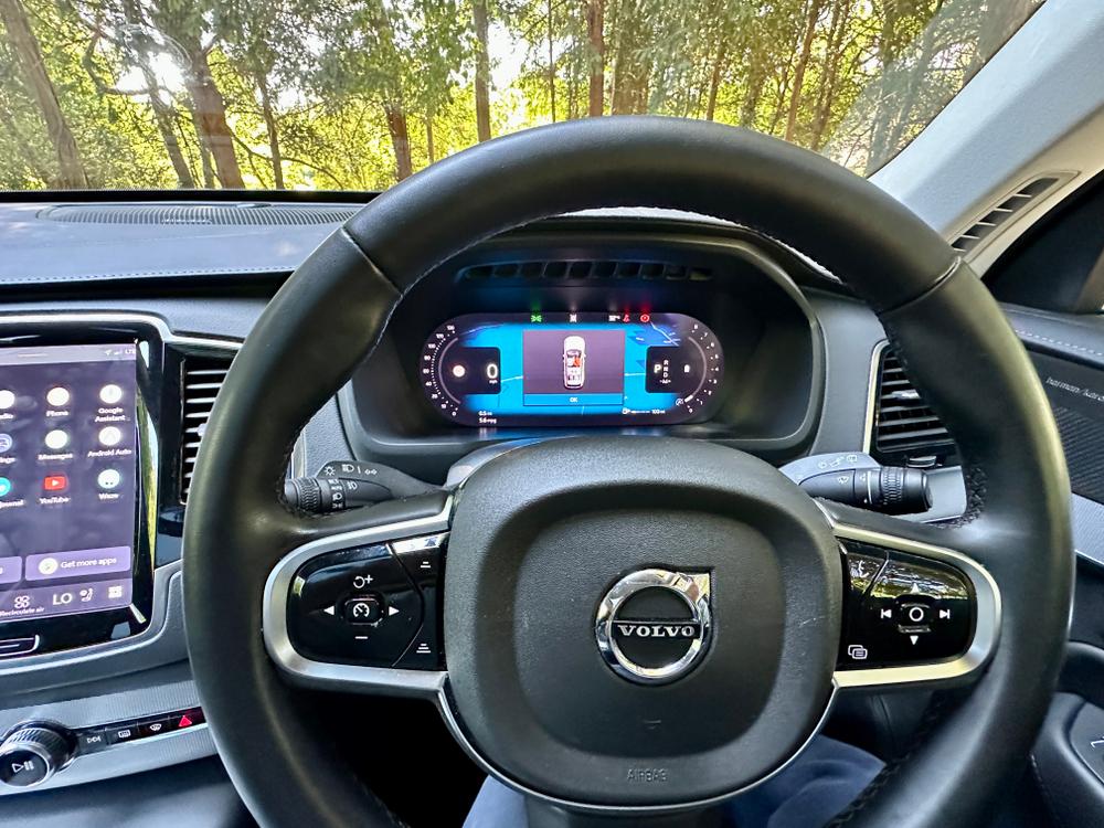 Used Volvo XC90 RJ73OAX 34
