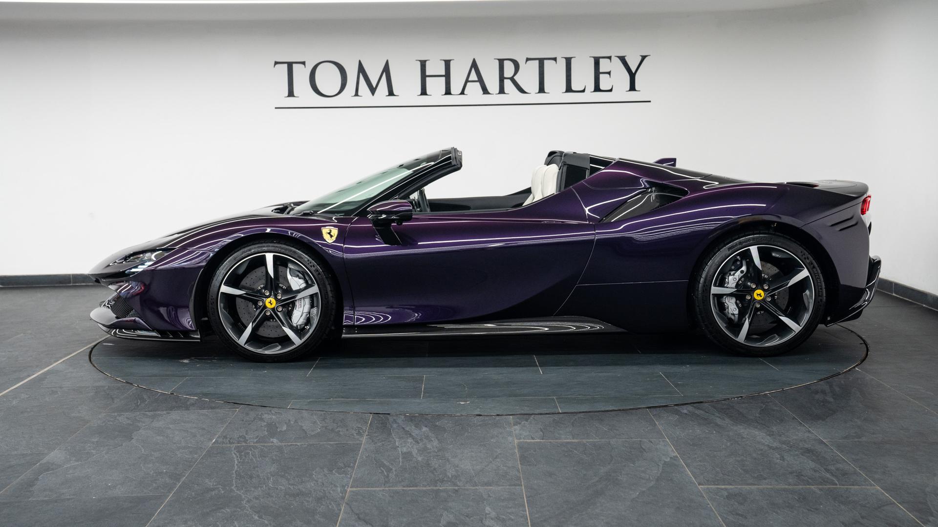 Ferrari SF90 Photo dc31b771-7eec-492e-a8fd-e7d40d52688e.jpg