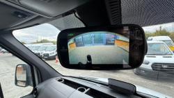 Mercedes-Benz Sprinter Photo 22