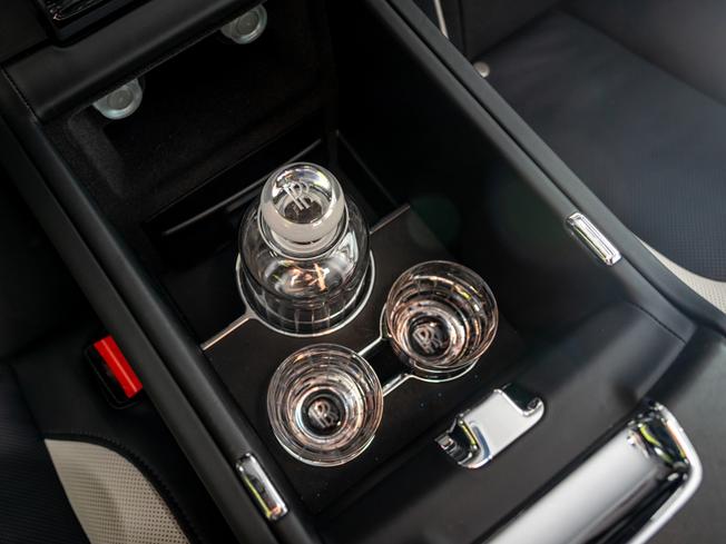 ROLLS-ROYCE Cullinan Series II Photo 11