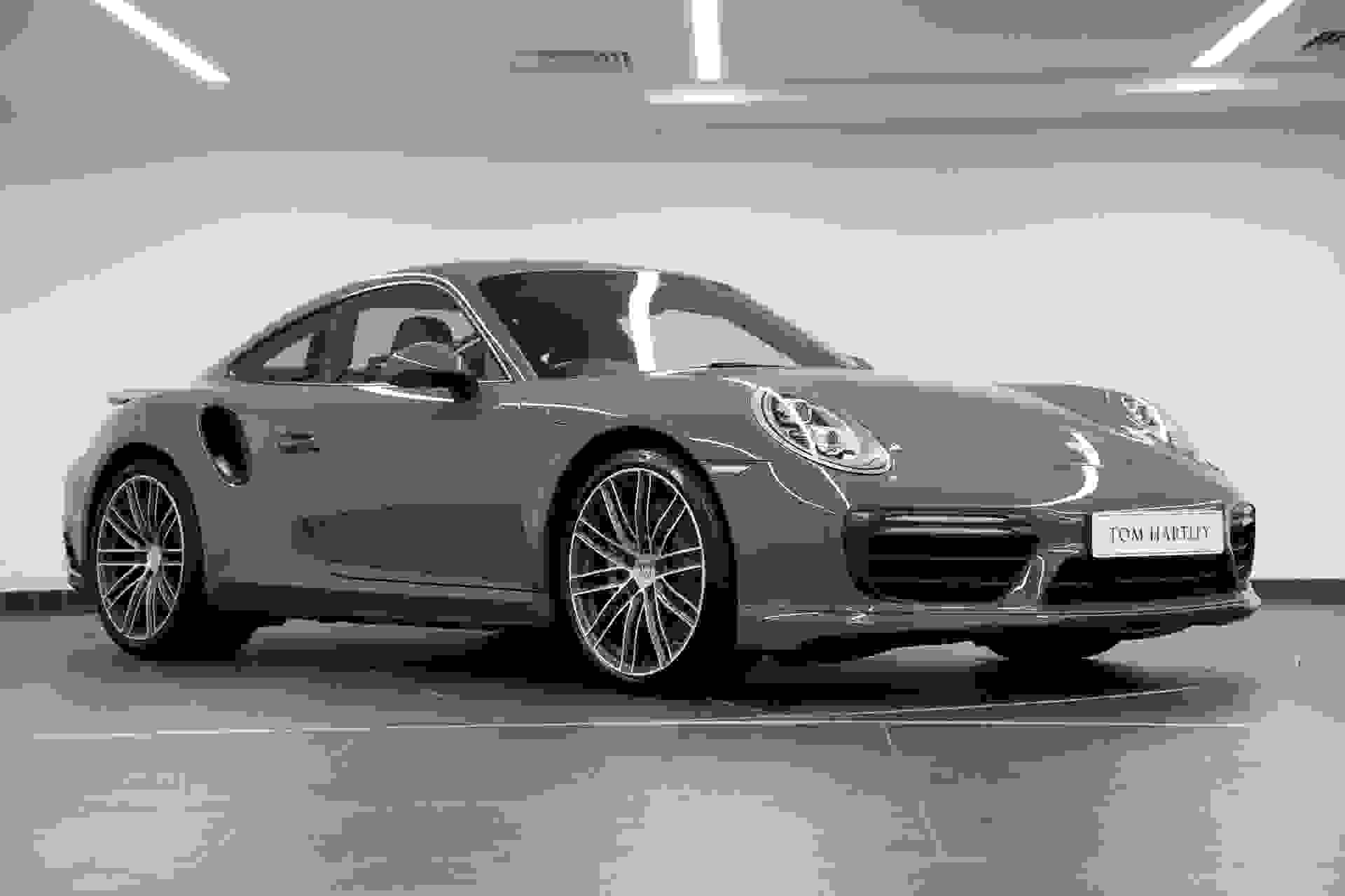 Porsche 911 Photo dc56389b-0a0e-48e8-b921-8a5084afa37a.jpg