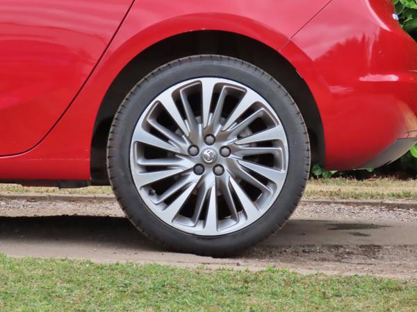 Used Vauxhall Astra GV21ZWE 8