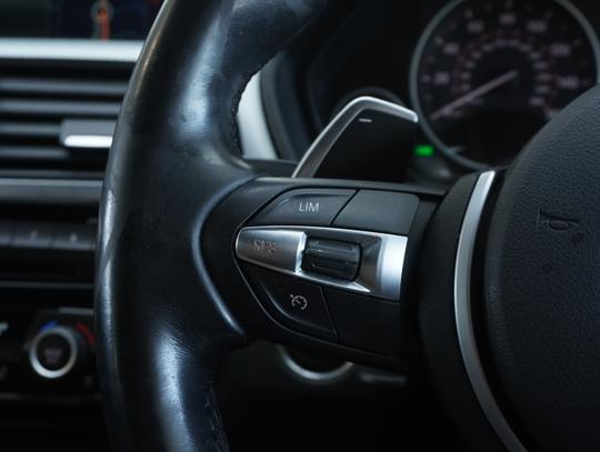 BMW 3 Series Photo dc5da6c0-bc14-42f7-b92b-449c2ff7e4bd.jpg