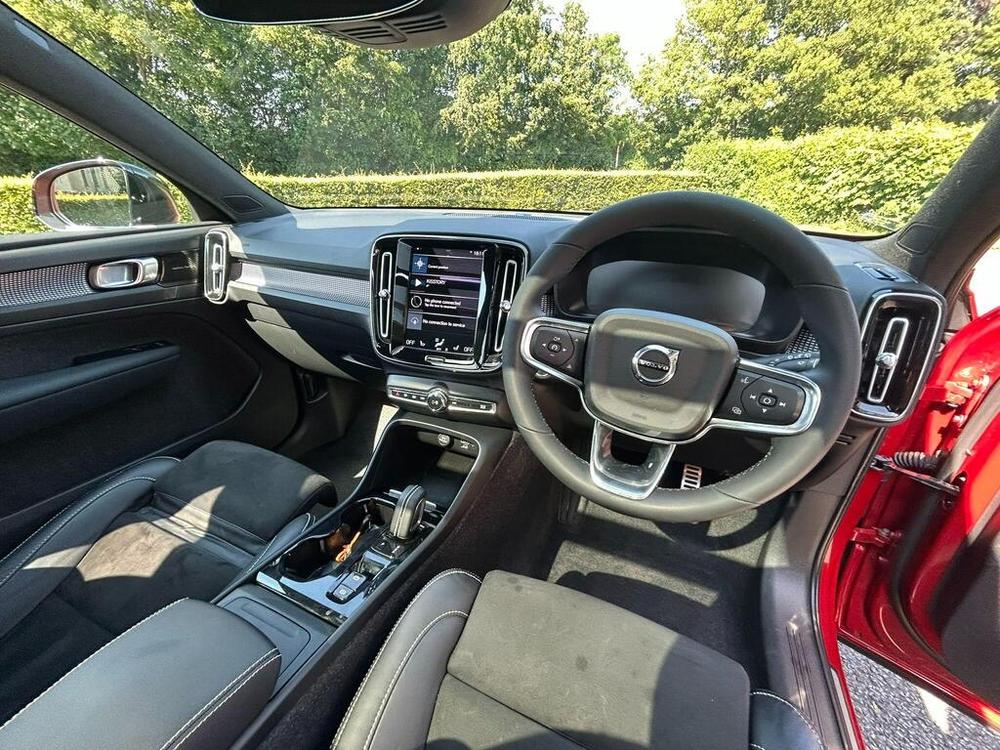Used Volvo XC40 HN22CJV 30