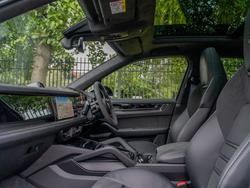 PORSCHE Cayenne Photo 3