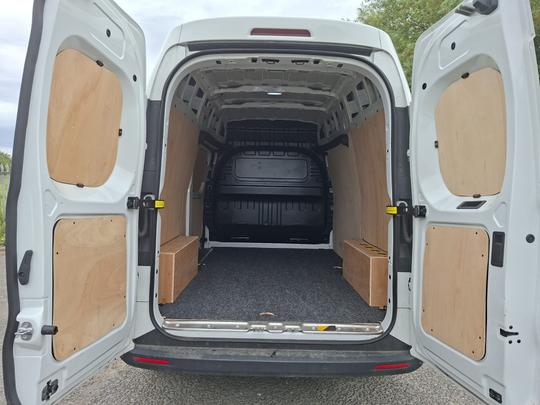 MAXUS DELIVER 7 Photo