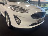 Ford Fiesta Photo 3