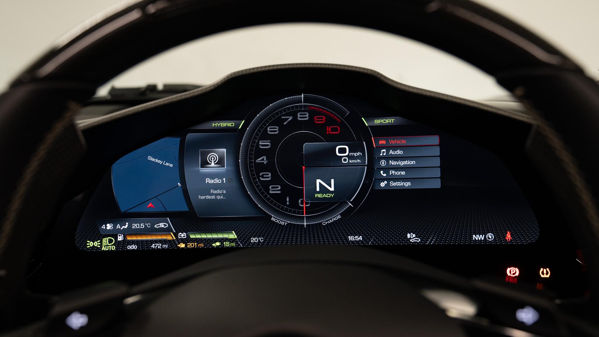 Ferrari SF90 Spider Photo dcbe72cb-28ef-492c-ae5a-5c8cd54de338.jpg