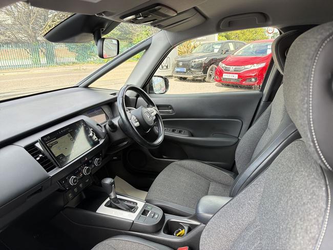 Honda Jazz Photo dcc8ccce-69c5-42e8-8e0d-3c8b16cf9aac.jpg
