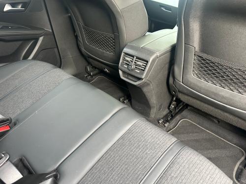 Peugeot 3008 Photo dcce86d9-6bb9-4911-8bdb-97aba3e8c08b.jpeg